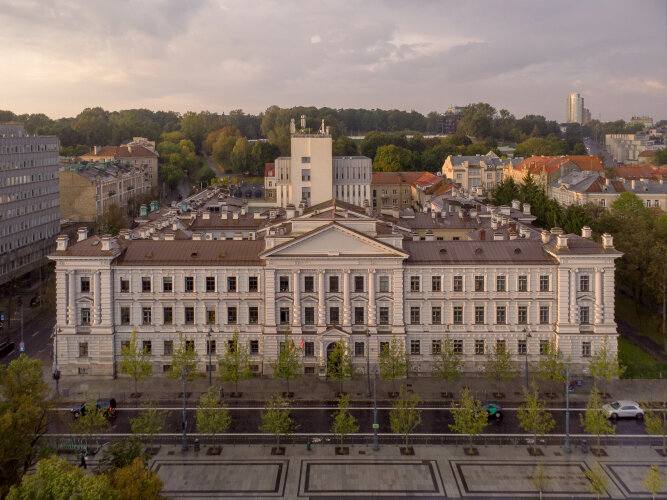 Vilniaus apygardos teismas pristato 2024 metų veiklos ataskaitą